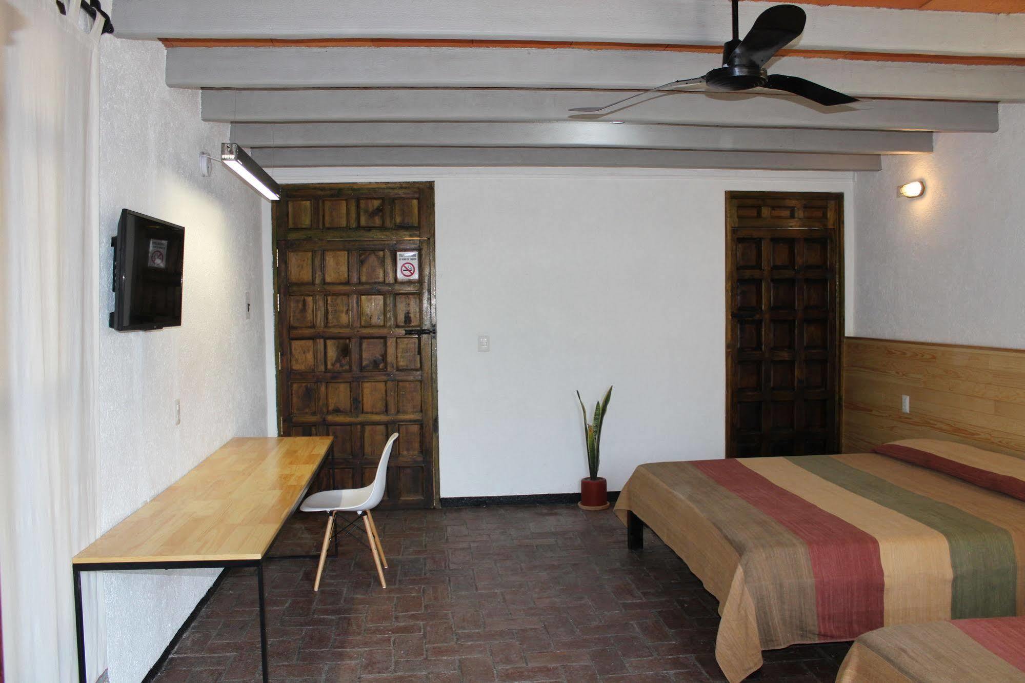 Hotel Rustiko Oaxaca Екстериор снимка